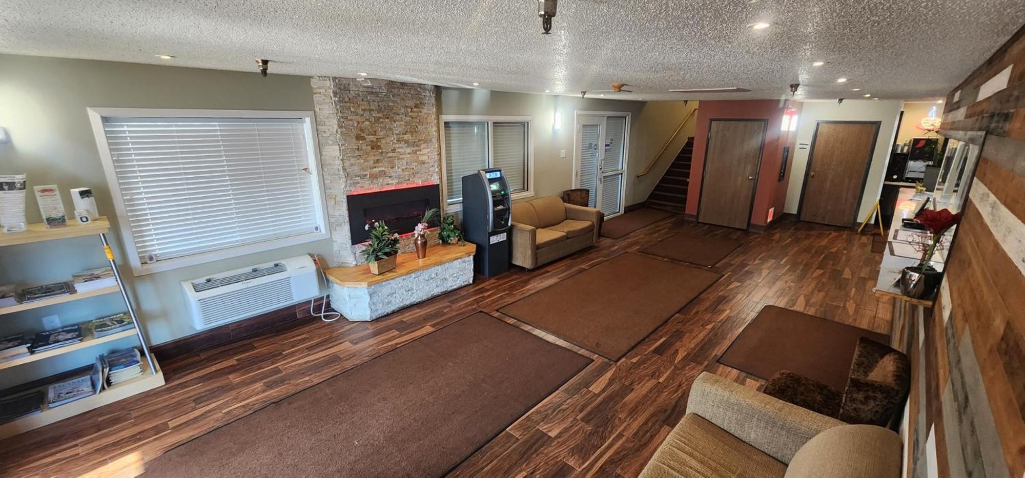 ロードウェイ イン West Fargo エクステリア 写真